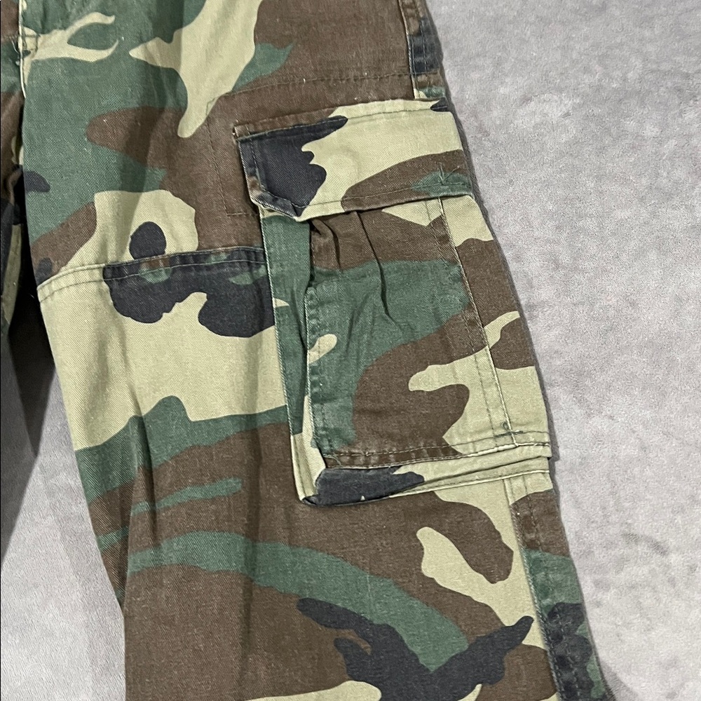 Backbone Camouflage Cargo Pants - Picture 3 of 6
